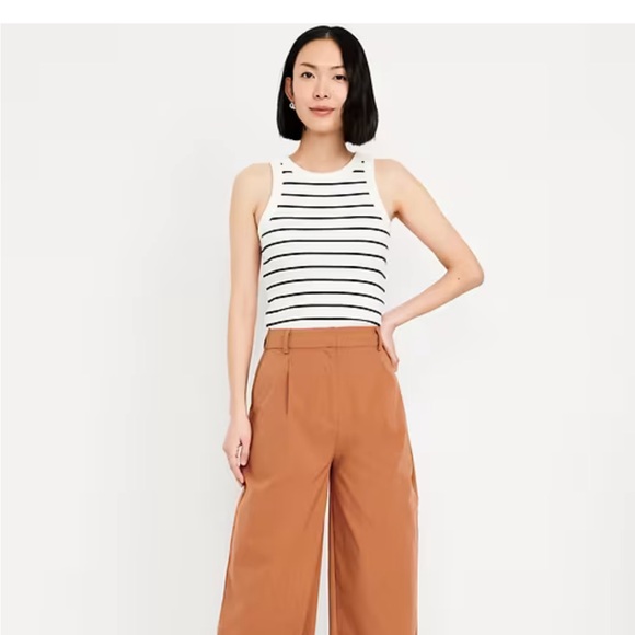 NWT Old Navy Extra High Rise Wide Leg Black Pants- Size 6 - Picture 7 of 7